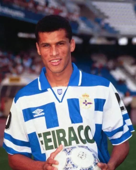 优异表现 优异表现