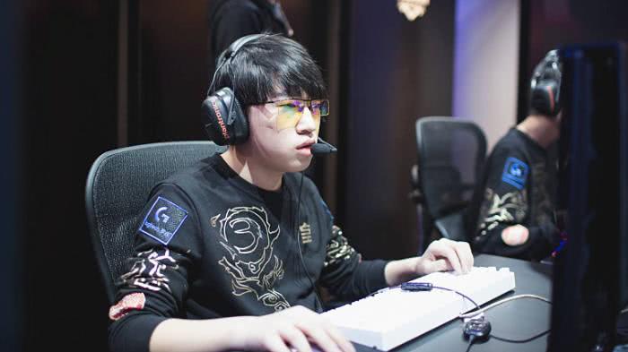 更像是一场 更像是一场