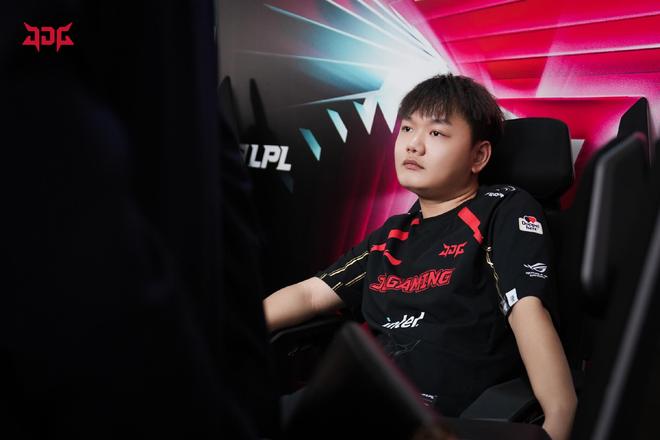 媒体与赞助 媒体与赞助